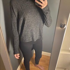 Long sleeved turtle neck top!